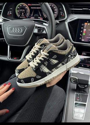 Nike sb dunk low x travis scott cactus jack