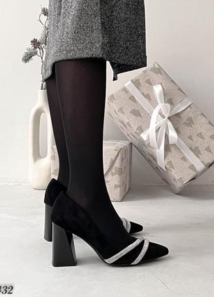 Женские туфли на каблуке, черные5 фото