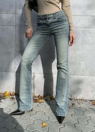 Винтажные джинсы клеш с пожелшим оттенком2 фото