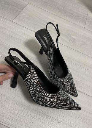 Туфли босоножки слингбэки в стразах