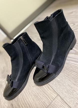 Жіночі черевики