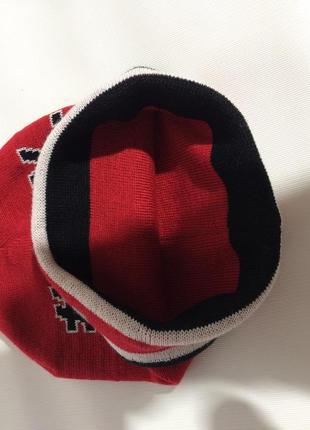Зимняя двойная красная  шапка с бубоном4 фото