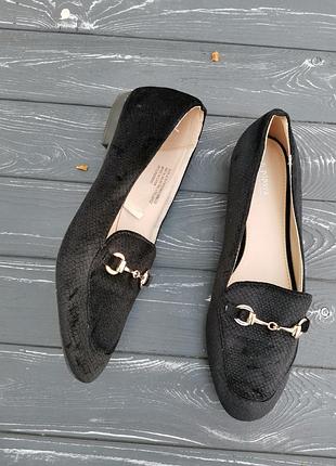 Велюрові туфлі лофери