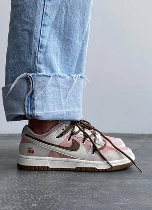 Классные женские кроссовки nike sb dunk 85 off white double swoosh cherry серые с розовым2 фото