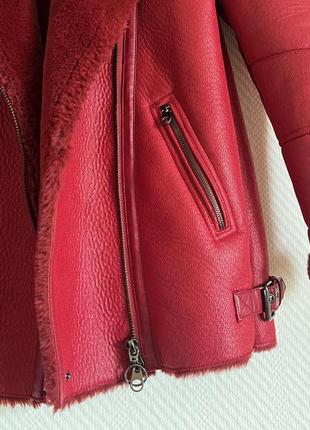 Червона дублянка bershka m