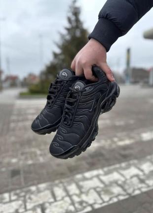 Крутезные кроссовки nike air max plus tn black white модные кроссовки найк аир макс рлюс тн черные с белым5 фото