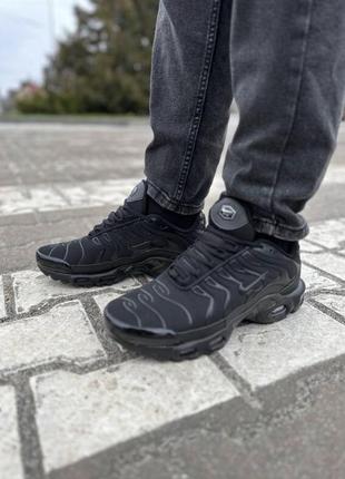 Крутезные кроссовки nike air max plus tn black white модные кроссовки найк аир макс рлюс тн черные с белым7 фото