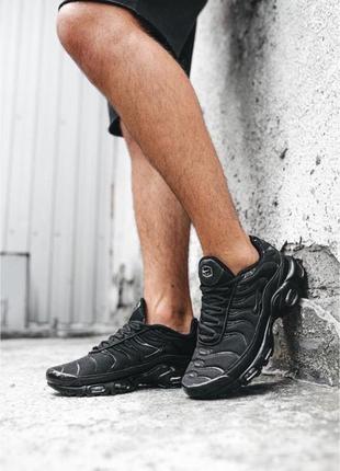 Крутезные кроссовки nike air max plus tn black white модные кроссовки найк аир макс рлюс тн черные с белым9 фото