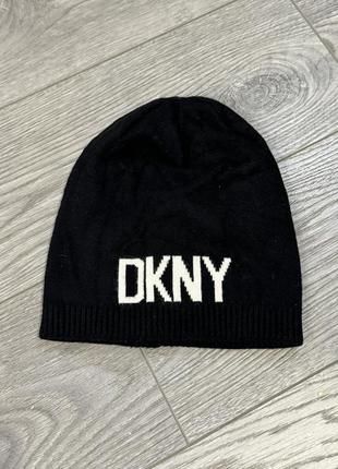 Шапка dkny