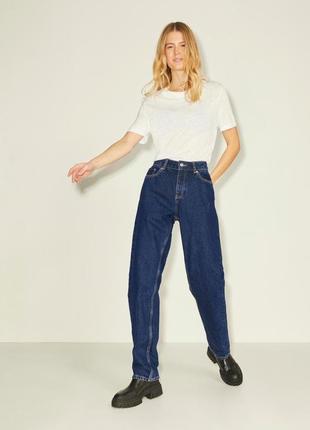 Женские джинсы слимы базового цвета