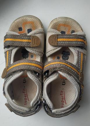 Кожаные босоножки, сандалии superfit 25р. 16 см.5 фото