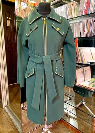 Стильное новое женское пальто на молнии с поясом, зелене - смарагдове1 фото
