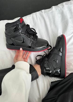 Крутые женские кроссовки nike air jordan 1 retro patent black red premium чёрные лаковые6 фото