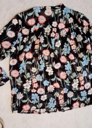 Красивая шифоновая блуза в цветы2 фото
