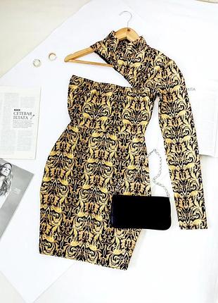 Шикарна сукня/платье/плаття🔥з цікавим вирізом prettylittlething, на р. xs/s