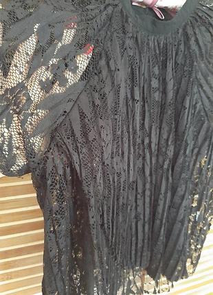 Блузка bershka р.м 2