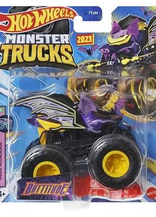 Машинка-внедорожник hot wheels monster trucks 1:64 battitude fyj44/hlr99