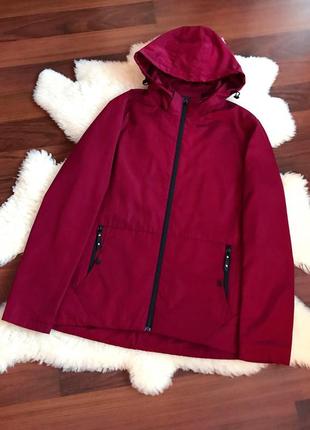 Шикарна куртка , вітровка