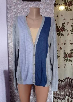 Кофта от boss orange.