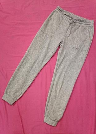 Штанишки спортивные женские.