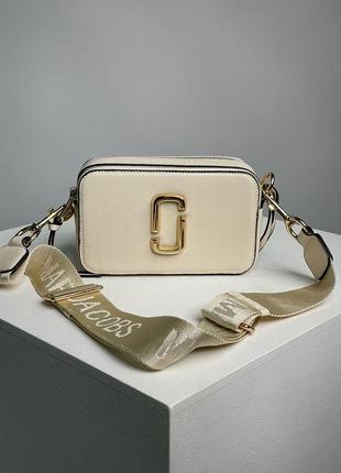 Женская сумка marc jacobs the snapshot beige/gold1 фото