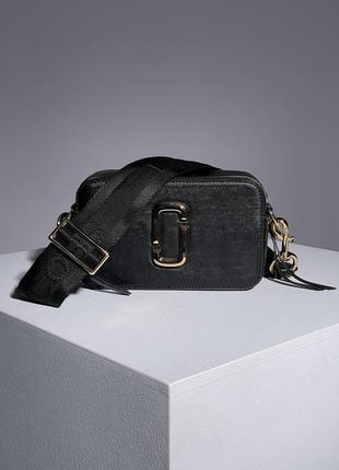Жіноча сумка marc jacobs the snapshot black/gold