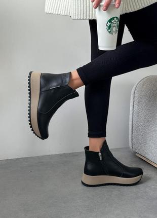 Жіночі зимові шкіряні черевики ботінки з натуральної шкіри чобітки (чорні, бежеві)