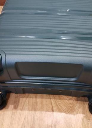 Ударопрочный полипропиленовый большой чемодан чемодан большой полыпропилен7 фото