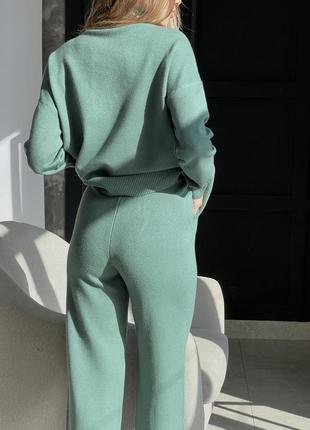 Теплі штани вільні жіночі трикотажні палаццо від костюма зелені3 фото