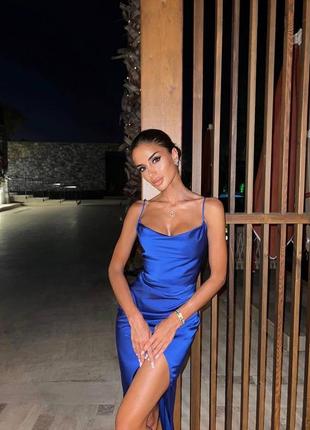 Вечернее платье