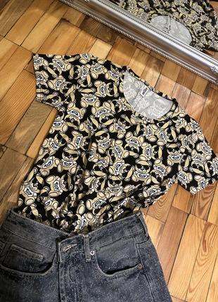 Футболка moschino