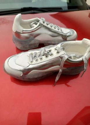 Кросівки у стилі jimmi choo.3 фото