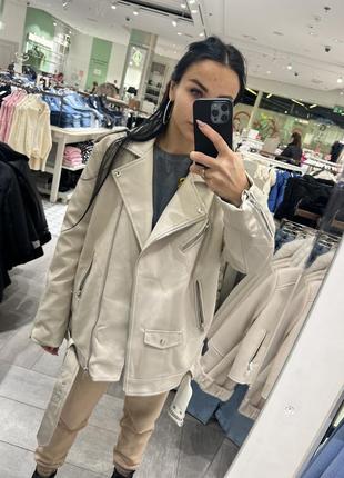 Куртка stradivarius