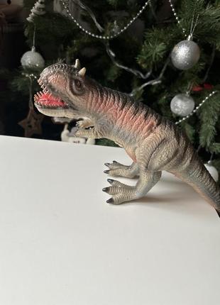 Динозавр3 фото