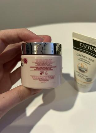 Набор для кожи рук ultra nourishing hand cream cattier paris + hand soak crystals (+подарок)3 фото