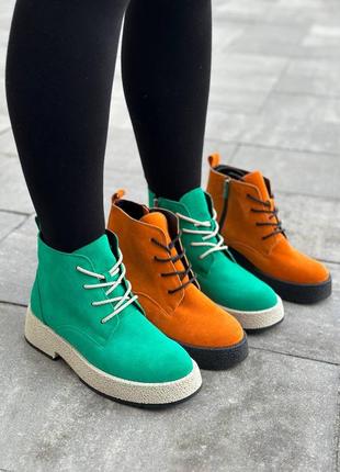 Яскраві зелені замшеві черевики на високій підошві9 фото