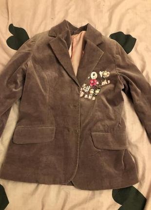 Пиджак с подкладкой стильный,размер с