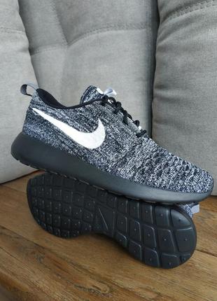 Оригінал nike roshe one flyknit (704927-011)3 фото