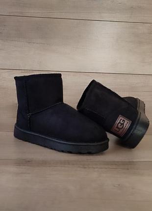 Чорні низькі унти уги черевики штучний замш лейби ugg