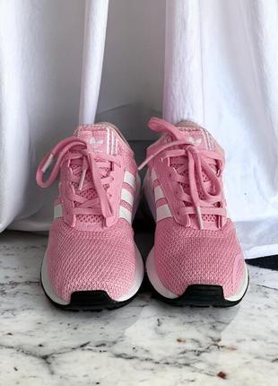 Оригинальные кроссовки adidas на девочку6 фото