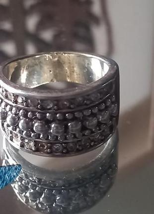 Ошатна, вінтажна, каблучка в сріблястому тоні. американський вінтаж.