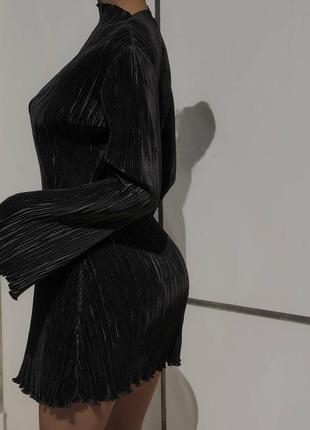 Стильное женское платье плиссе, короткое платье с длинным рукавом, платье свободного кроя черная4 фото