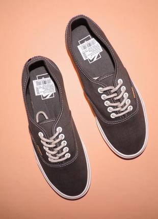 Оригинальные унисекс кроссовки vans 41 размера