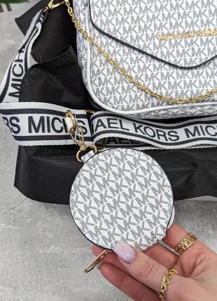 Женская сумка кросс-боди michael kors через плечо на плечо4 фото