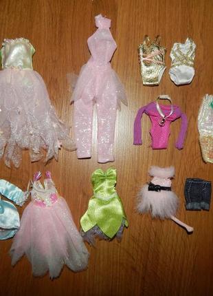 Набор одежды на куклу