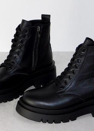 Ботинки кожаные зимние женские стильные черные 36р10 фото