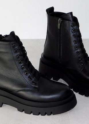 Ботинки кожаные зимние женские стильные черные 36р6 фото