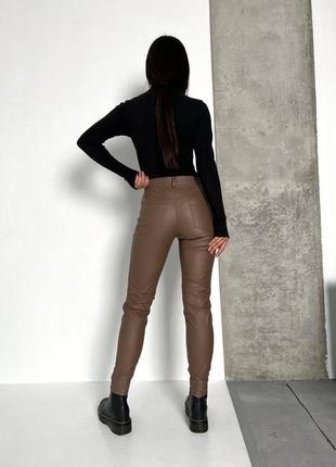 Джинси жіночі чорні з еко-шкіри на флісі теплі штани6 фото