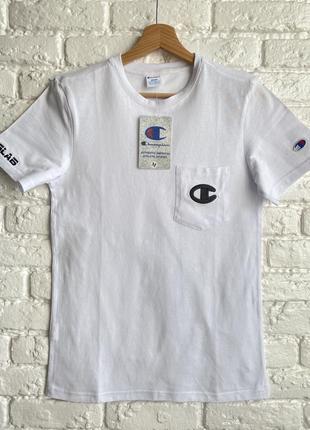 Яркая мужская летняя футболка champion