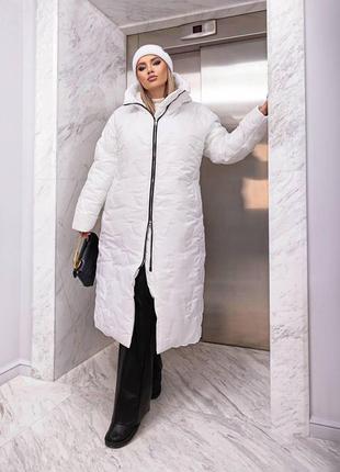 Женское зимнее стеганое длинное пальто с капюшоном на двусторонней молнии большие размеры 50-642 фото